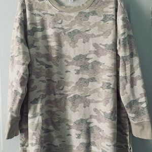 ❤️ Old Navy Camo Tunic Sweatshirt ❤️